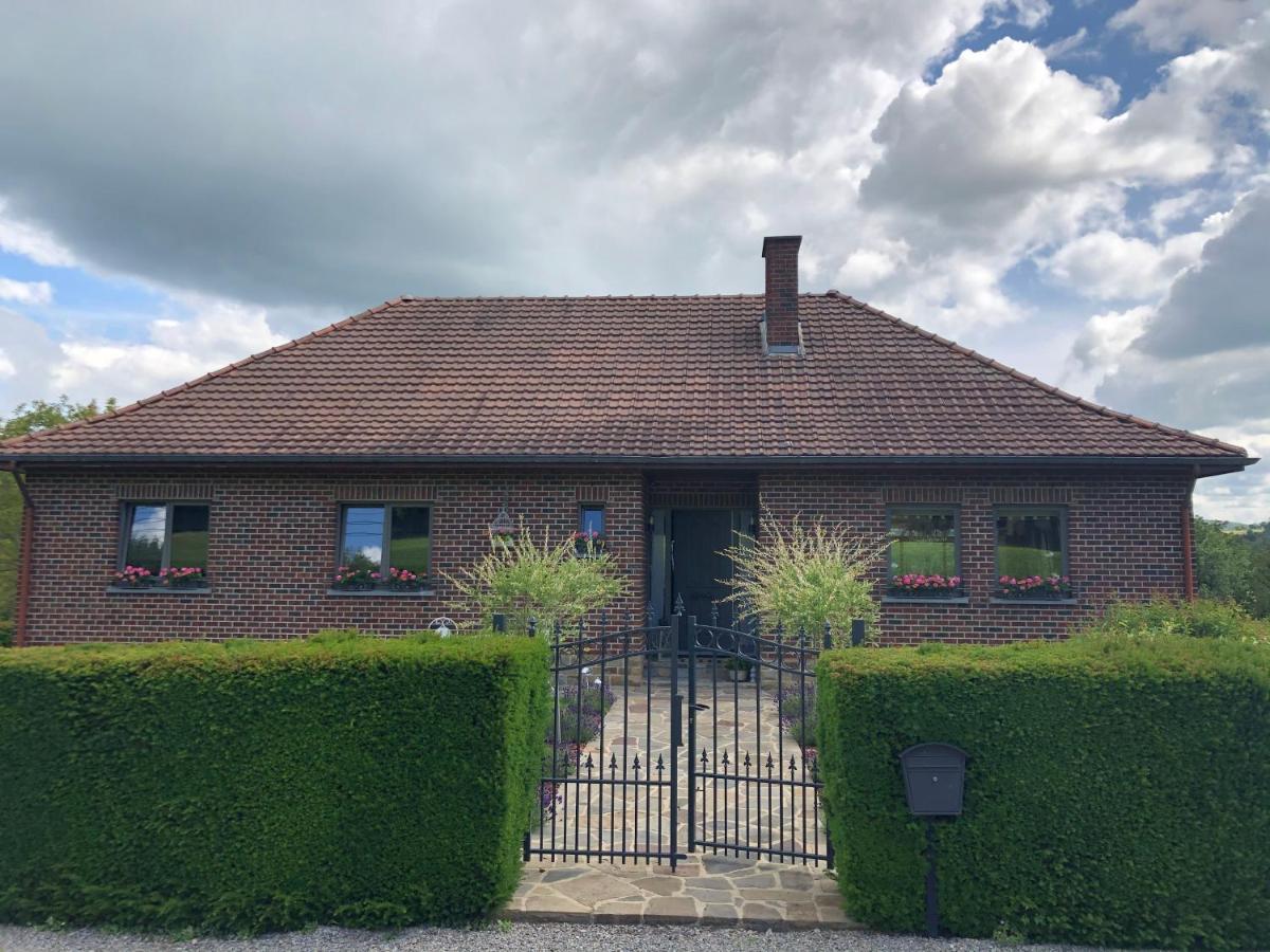 Au Refuge Du Speleo Bed and Breakfast Hotton Buitenkant foto